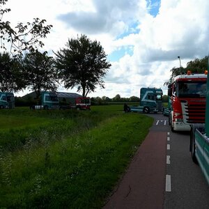 Van Veen Transport B.V. image 2