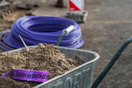 Aanleg glasvezelnetwerk Bergen (NH) gestart