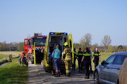 Fietsster uit sloot gered in Bergen