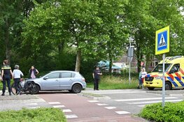 Gewonde bij aanrijding op rotonde in Bergen