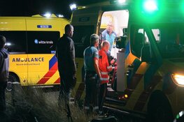 Botsing tussen twee fietsers in Schoorl, traumahelikopter ter plaatse