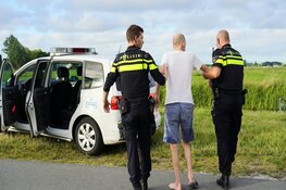 Auto te water in Schoorl, bestuurder aangehouden