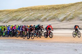 GP Groot titelsponsor legendarische strandrace Egmond-Pier-Egmond