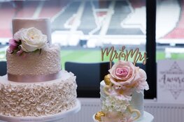 Inspiratie en winkelgemak tijdens de Trouwbeurs in het voetbalstadion van Alkmaar