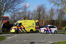 Scooterrijder lichtgewond bij aanrijding in Egmond-Binnen