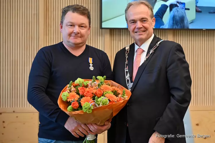 Koninklijke onderscheiding voor Kees van Leijen