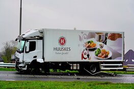 &#39;Zelfrijdende Tesla rijdt tegen vrachtwagen&#39;