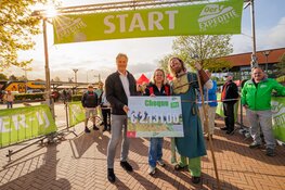 Oer-IJ Expeditie laat wandelaars genieten van historische acts, wonderschone natuur en ideaal wandelweer