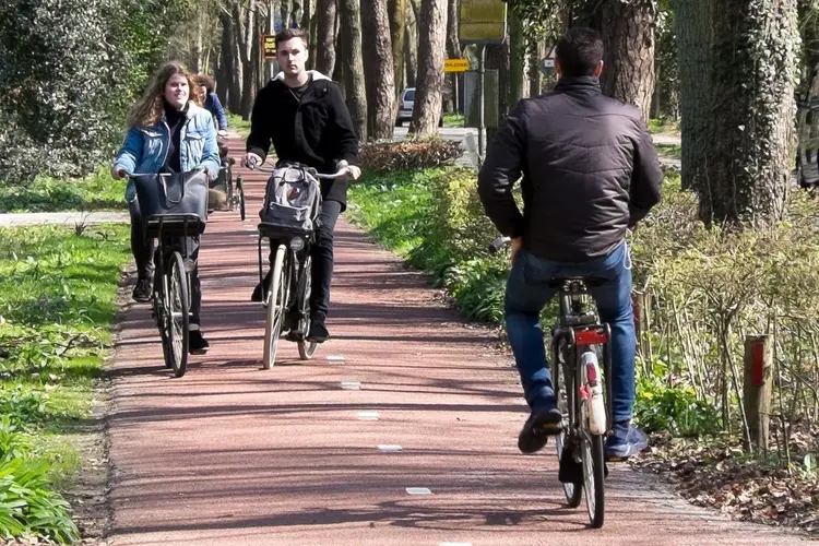 Besluit fietspad Eeuwigelaan