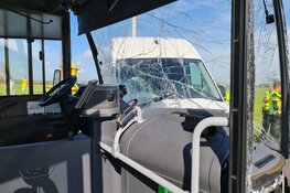 Drie gewonden bij ongeval met lijnbus in Egmond aan den Hoef
