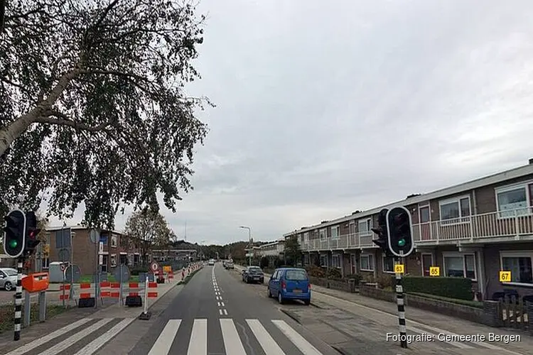 Verkeerslichten Doctor Wiardi Beckmanlaan buiten bedrijf