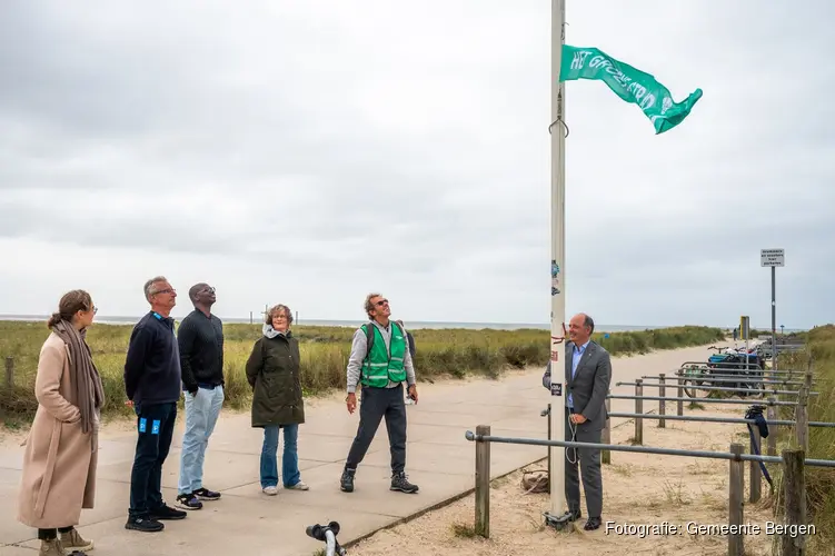 Strand Camperduin ontvangt voor derde keer op rij Groene Strand Wimpel
