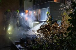 Brand in schuur van woning in Bergen