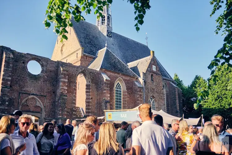 Heerlijk Bergen: Gratis Foodfestival met Live Muziek en gezelligheid!