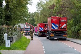 Brand in woning met rieten kap in Groet