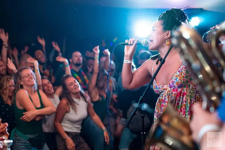 Taverne presenteert: Singles Club, DJ's, Live-music en jamsessie