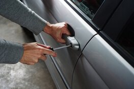 Onderzoek: Vorig jaar bijna 11.900 auto-inbraken in Noord-Holland