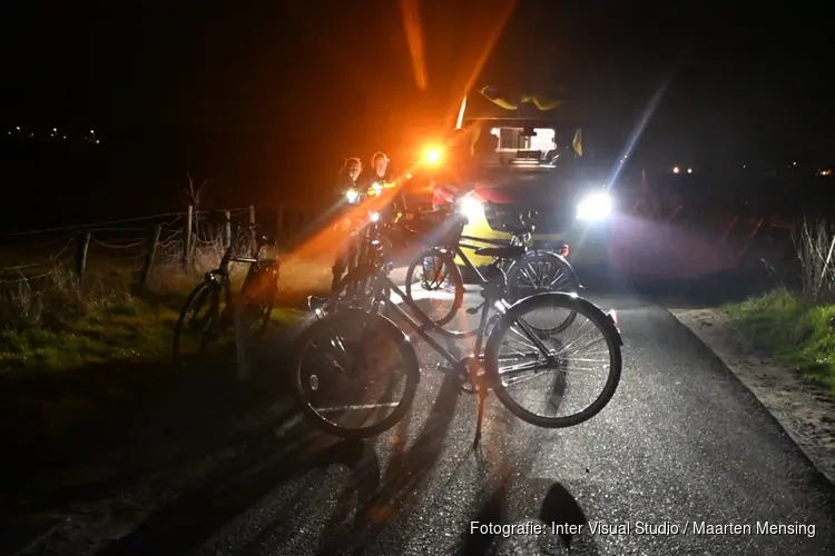 Fietser gewond na val op Baakmeerdijk in Bergen