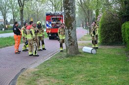 Gasfles valt van rijdende vrachtwagen