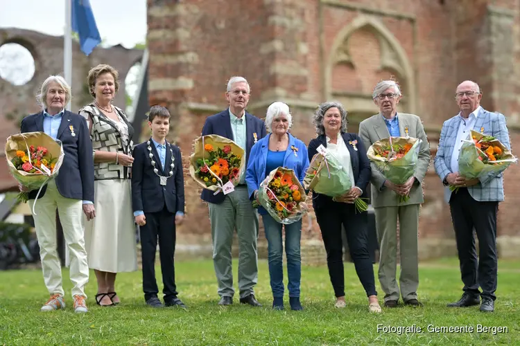Zes koninklijke onderscheidingen tijdens Lintjesregen in gemeente Bergen