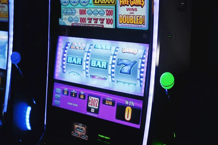 Hoe bepaal je of een casino bonus echt de moeite waard is?