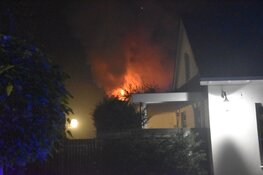 Flinke woningbrand in Egmond-Binnen