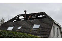 Politie onderzoekt brandstichting na grote brand in Egmond-Binnen