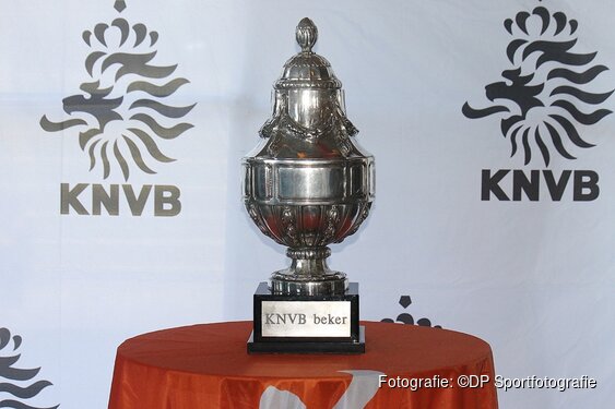 Cupfighter AZ ten koste van FC Twente naar halve finale beker