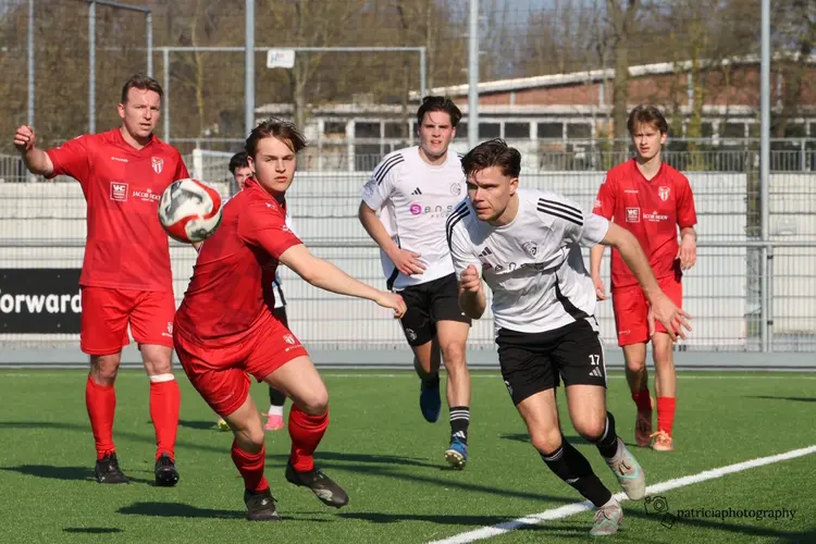 Always Forward hard onderuit tegen VV Bergen