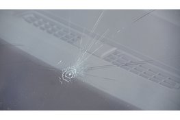 Fietser gewond na aanrijding met auto op Kogendijk in Bergen