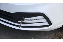 Fietser gewond na aanrijding met auto op Kogendijk in Bergen