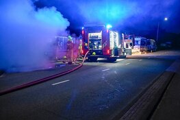 Twee voertuigen zwaar beschadigd door brand in Schoorl