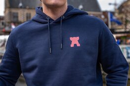 Alkmaar Store | VVV lanceert ‘Waaghals’ hoodie en breidt merchandise uit