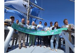 Blauwe Vlag wappert weer op stranden gemeente Bergen