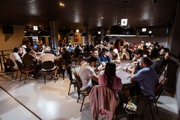 Waarom pokertoernooien steeds vaker opduiken in de Bergense horeca