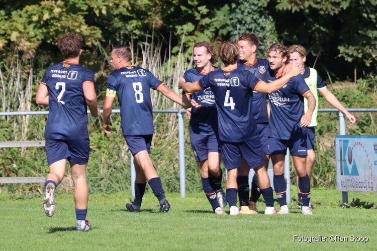 VV Egmond viert kermis na ruime derbyzege op VV Bergen