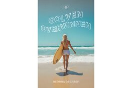 Surfkamp in Bergen aan Zee als decor voor boek Golven overwinnen