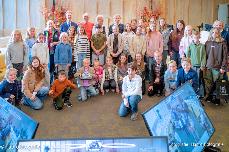 Finn Knegt uit Warmenhuizen eindwinnaar Peace Poster-tekenwedstrijd 2026