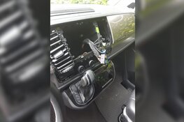 Politie waarschuwt: inbraakgolf in dure auto's Bergen