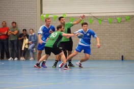 Vrone/Berdos klopt Oliveo bij competitiestart