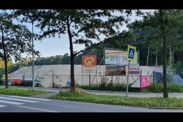 Vandalen steken sponsordoeken bij hospice Egmond in brand