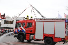 Brandweer Bergen neemt nieuwe tankautospuit in gebruik