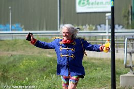 Henk Vos (72) slaagt in marathon-missie