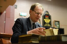 Taxateur Arie Molendijk komt naar hotel Zuiderduin in Egmond aan Zee