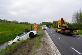 Peperdure Lotus gecrasht aan Kogendijk