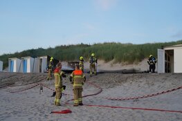 Vier strandhuisjes in brand in Camperduin